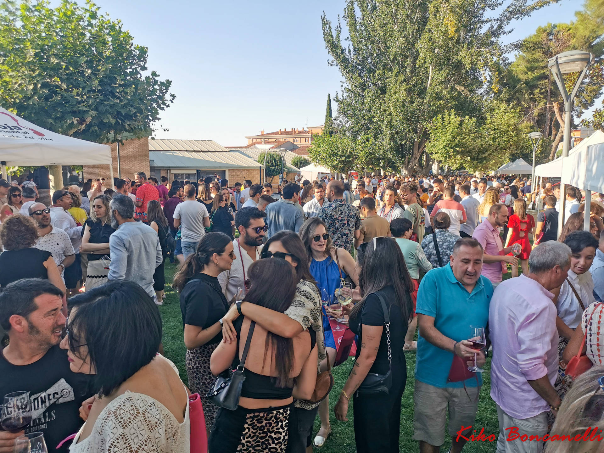 Alfaro bodegas en la calle